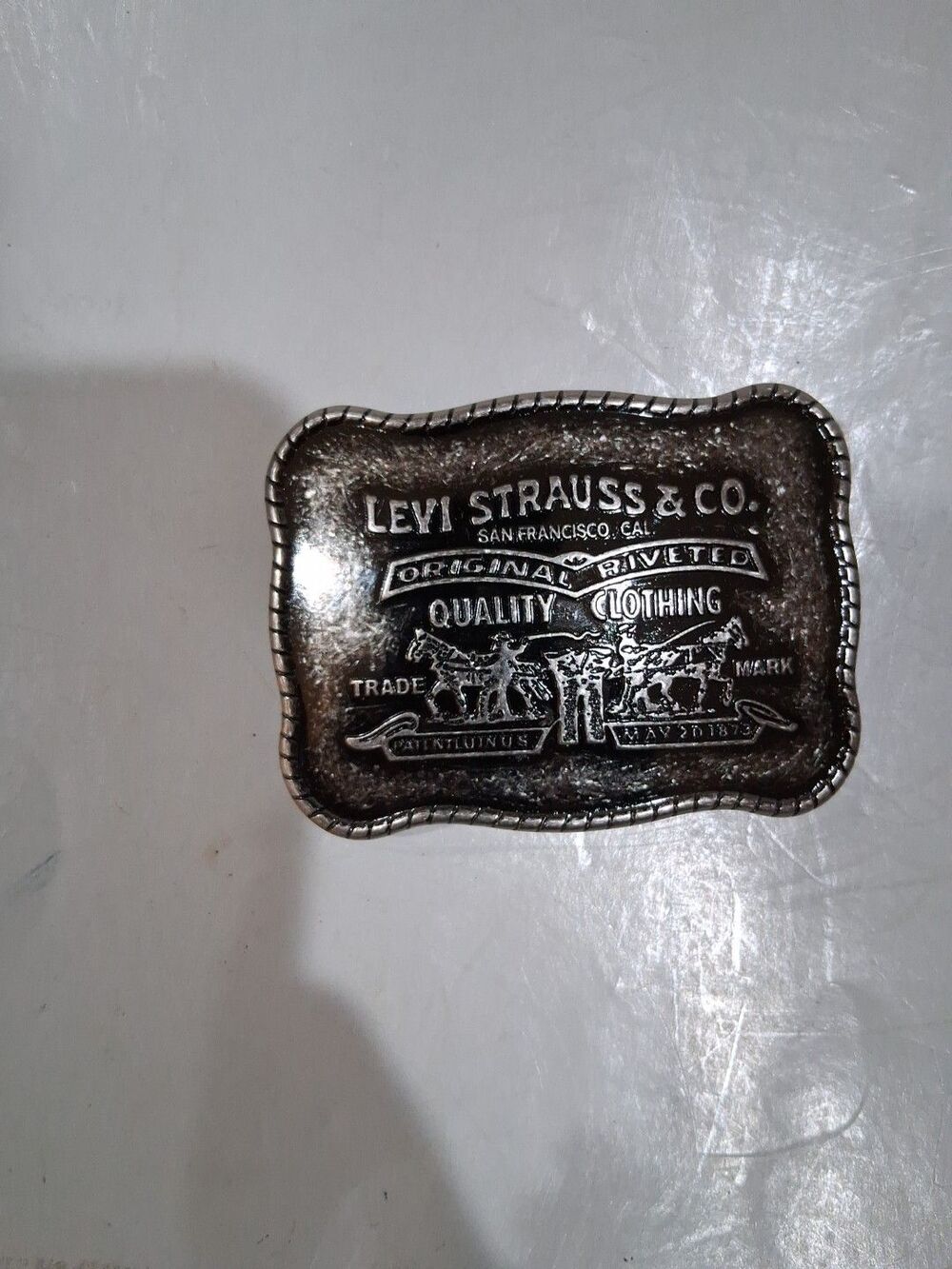 Levi's Belt Buckle, Silver Tone 3 x 2 inch
